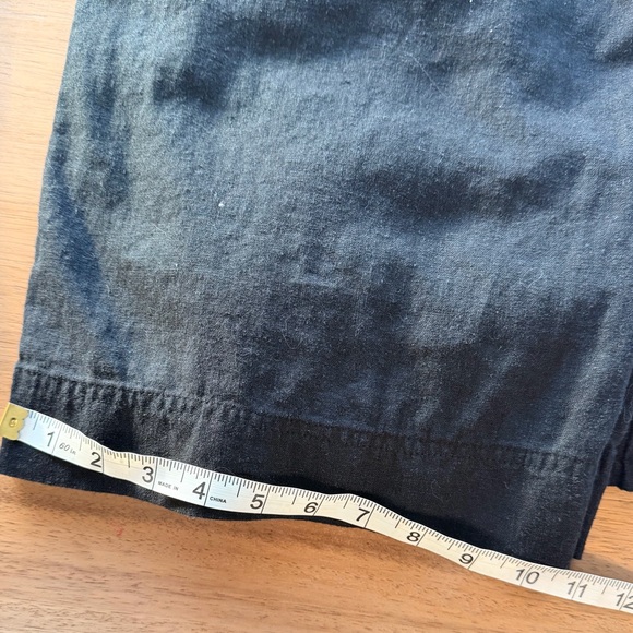 Bundle of THREE Old Navy Women's Wide Leg Pants - Black, White, and Navy - Picture 7 of 7